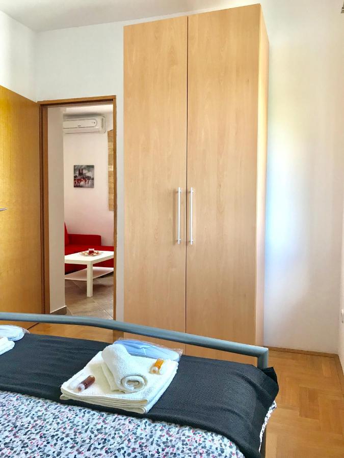 Apartment Pepa Starigrad Paklenica Exteriör bild